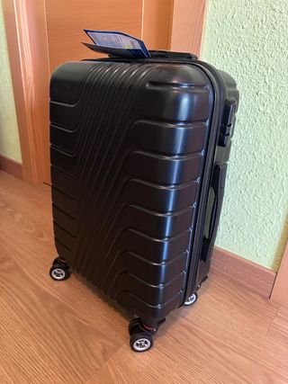 Maleta de cabina negra sin estrenar