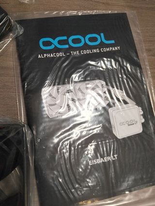 CPU Alphacool Eisbaer LT240 - negra