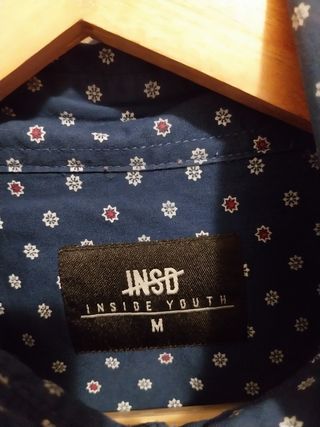 Camisa azul estampada