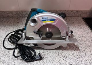 Sierra circular Virutex SR165
