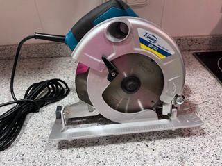 Sierra circular Virutex SR165