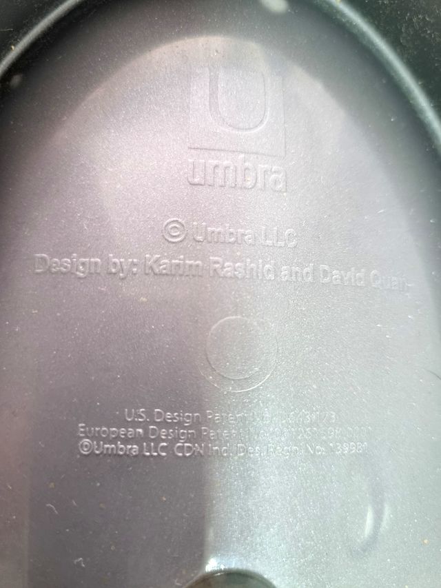 Papelera gris de diseño para escritorio -Umbra