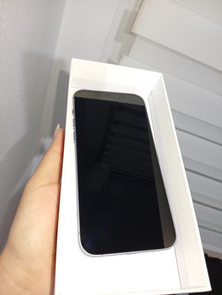iPhone 12 128GB Morado - Pantalla Dañada
