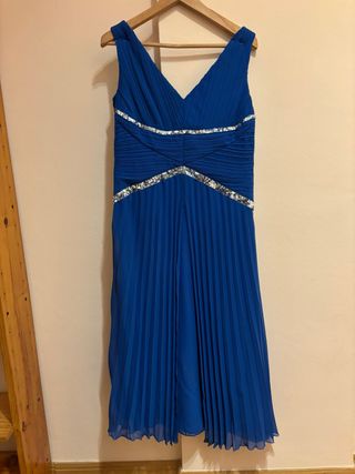 Vestido de fiesta azul con pedrería