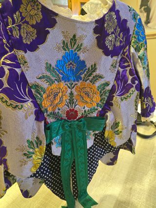 Traje de Fallera Brocado Dorado y Morado