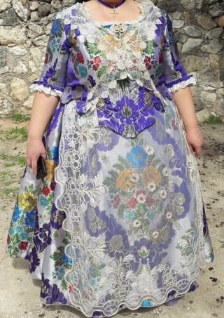 Traje de Fallera Brocado Dorado y Morado