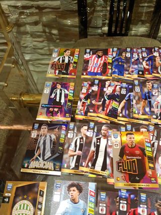 Lote 77 cromos. Adrenalyn Fifa 365 - 2024/25.