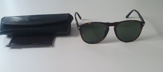Gafas de sol Persol como nuevas.
