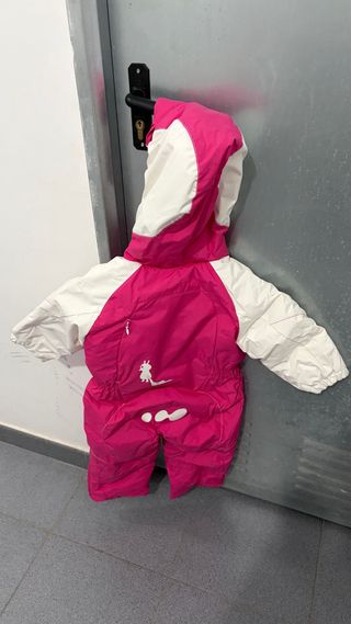 Ropa de nieve niña.