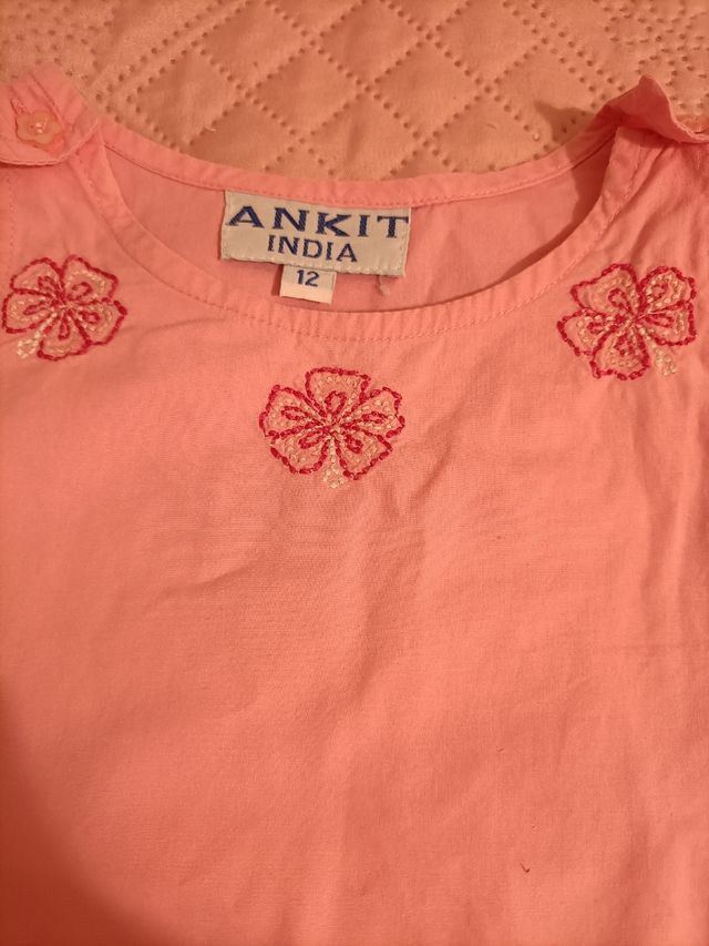 Vestido rosa bordado talla 12