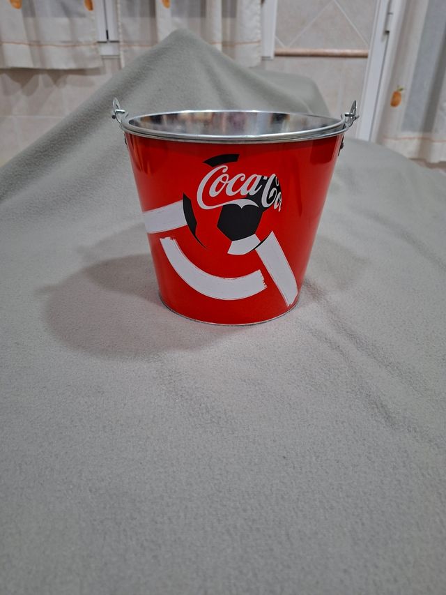 Coca-Cola: Cubo metallico-2