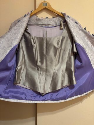 Traje chaqueta y falda fiesta