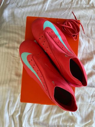 Botas de fútbol Nike Rosas, tallas 42,5