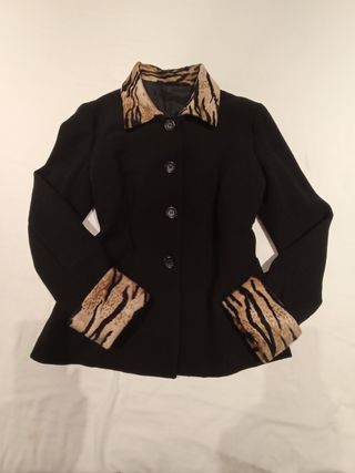 Chaqueta Vintage con Cuello y Puños Animal Print