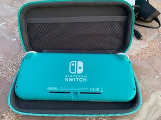Nintendo Switch Lite Verde + funda+juego físico