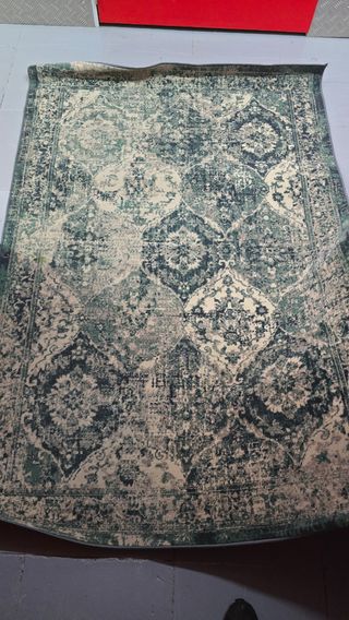 Alfombra grande diseño damasco beige y verde azula