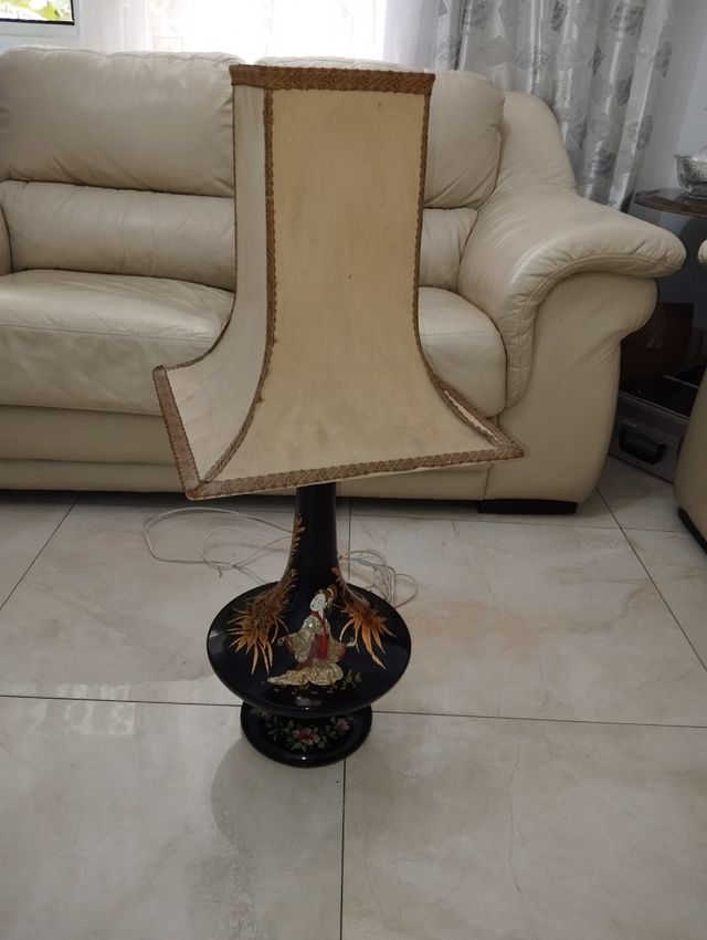 Lámpara estilo oriental esmaltada pan de oro