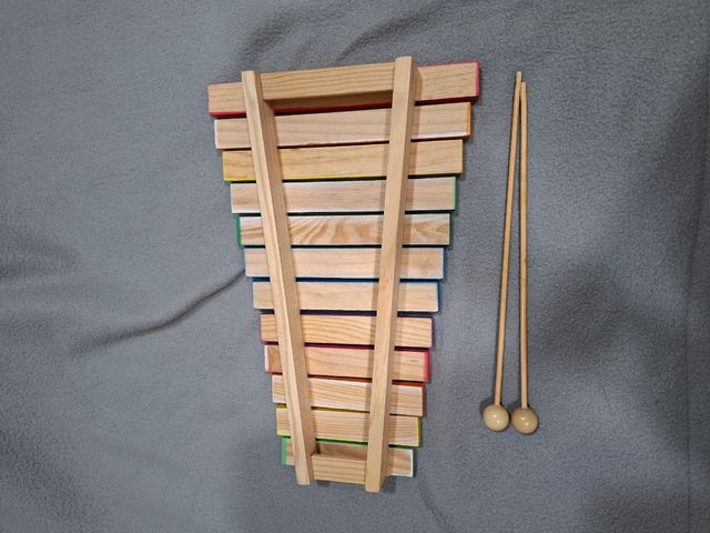 Xilofono in legno colorato