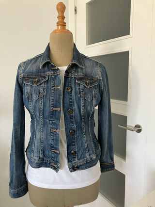 Cazadora vaquera Massimo Dutti azul
