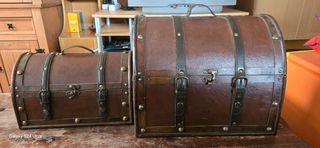 Lote 2 bauli decorativi in legno e cuoio