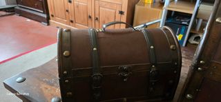 Lote 2 bauli decorativi in legno e cuoio