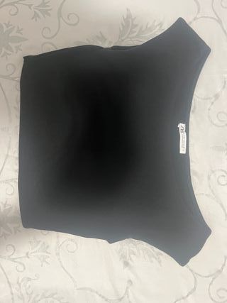 Camiseta básica negra Zara Talla M