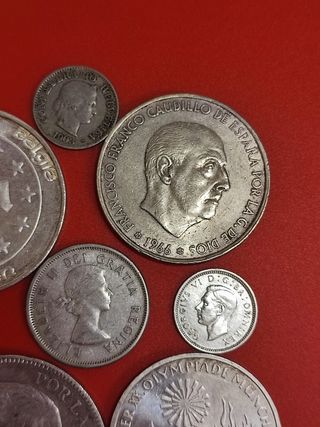 8 Monedas de Plata de Colección