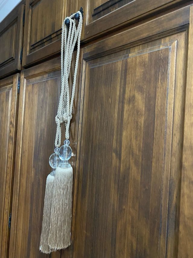 Alzapaños modernos con borlas para cortinas