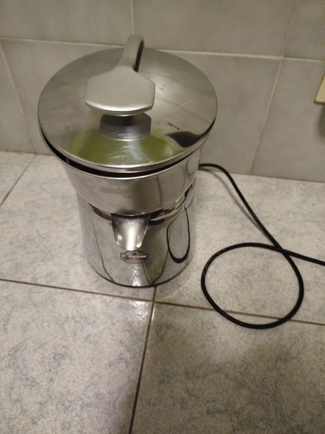 Spremiagrumi professionale Sirman Apollo