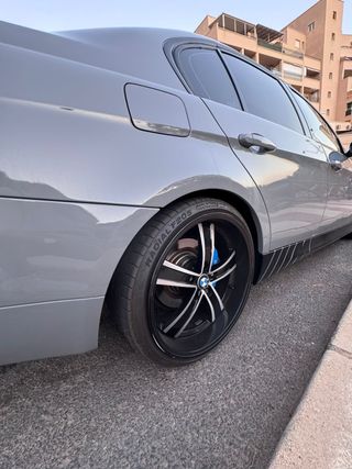 Llantas 19 con neumáticos nuevos