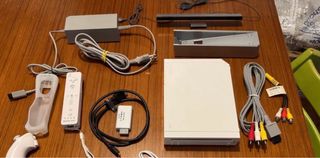 Nintendo Wii Completo
2/2controller+sterzo+2giochi
