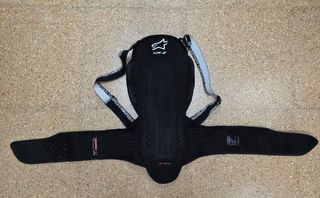 Espaldera Alpinestars Nucleon KR-2 Negra/Roja