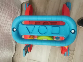 Andador bebé con actividades