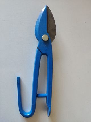 TIJERAS CORTA CHAPAS 