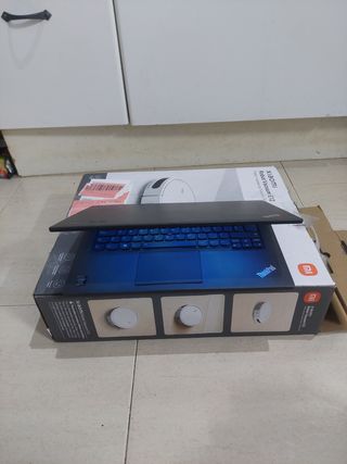 Ordenador Portátil  Lenovo ThinkPad i5 .