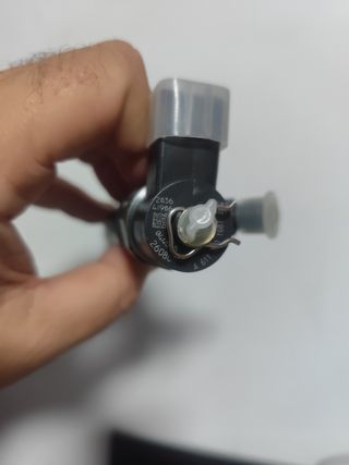 Inyector carburante diésel
