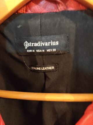 Chaqueta Stradivarius Roja Piel