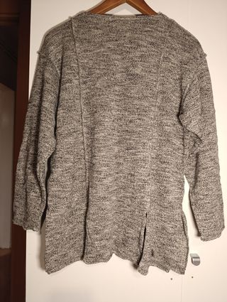 Suéter Gris Talla XL/2XL