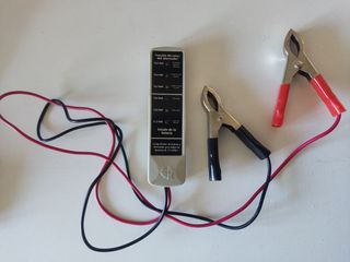 COMPROBADOR BATERÍAS Y MULTÍMETRO 