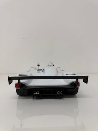 BMW V12 LMR 1:18 Kyosho
