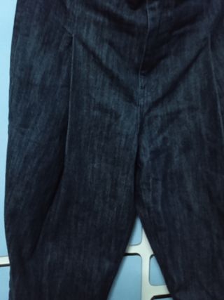 Pantalón Bershka azul con pinzas