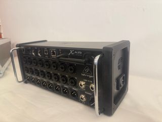 Behringer X Air XR18 Mesa Mezclas Digital