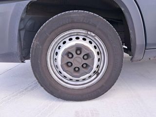 Iveco Daily Paquetera 35S16 Puerta Elevadora 
