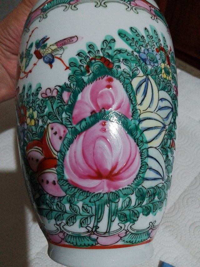 Jarrón Chino Porcelana Pintado a Mano S.XIX