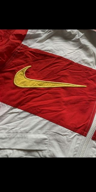 Chaqueta Nike Liverpool FC Roja y Blanca