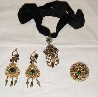 Conjunto Baturra chapado de oro 