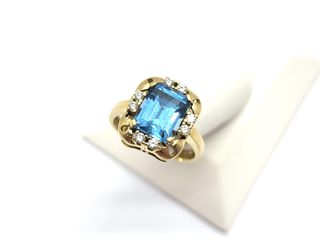 anillo oro 18k con piedra