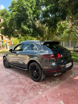 Porsche Macan 2016