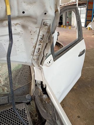 BISAGRA CAPO IZQUIERDA PEUGEOT 208