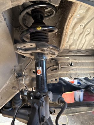 AMORTIGUADOR DELANTERO DERECHO DACIA SANDERO III